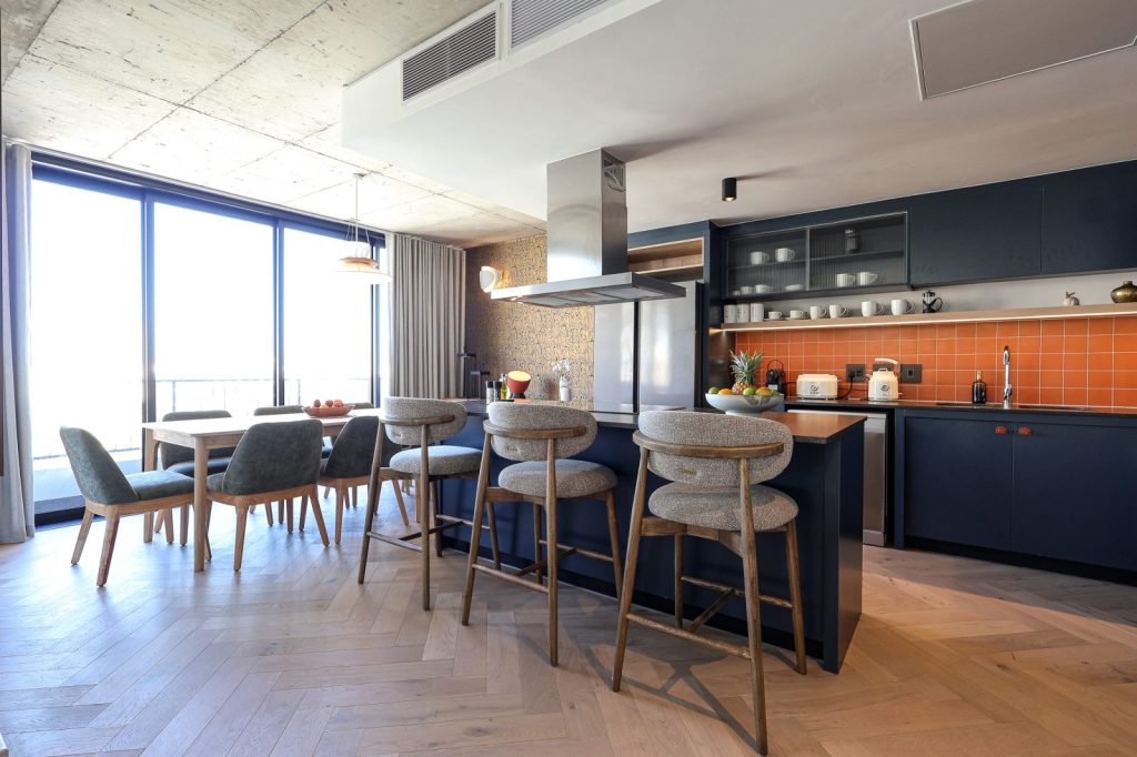 87b7168e-7d6a-4f2f-ab00-a522024789b5-1