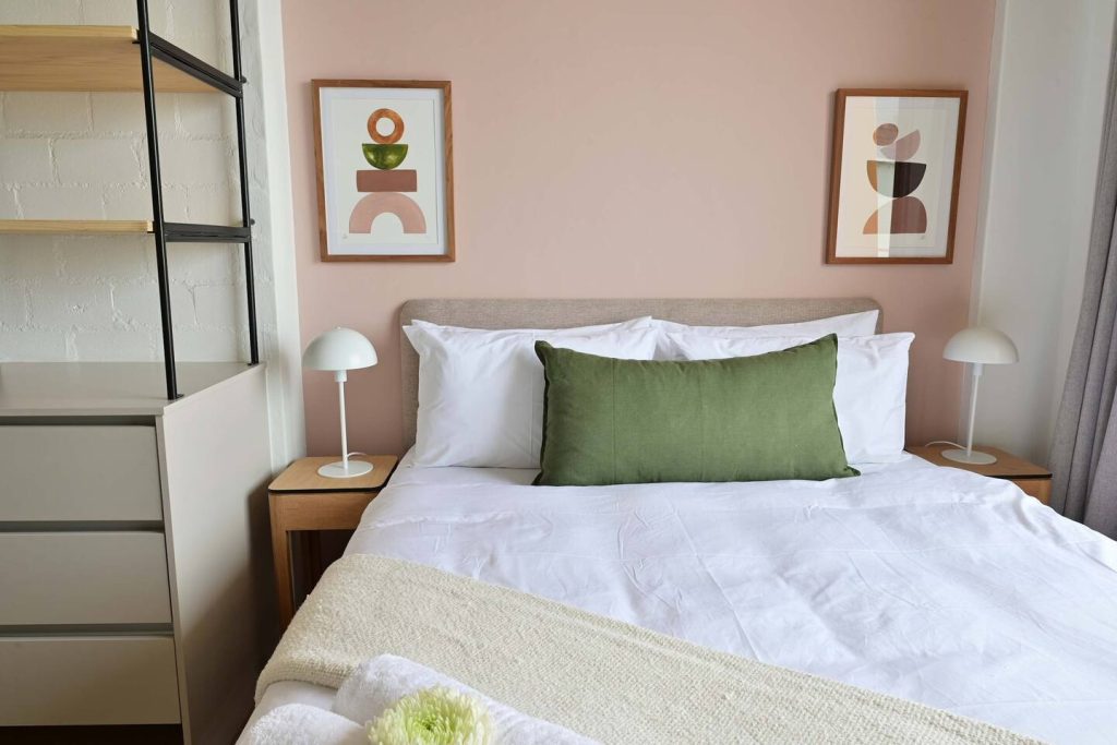 898bfff5-ea7c-4c4f-9ade-7bcfa750eebe-1