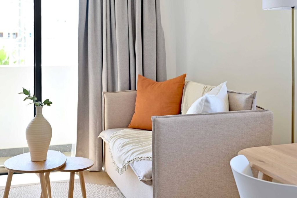 8a64c1c0-fc43-486c-91a1-478577d01f35-1