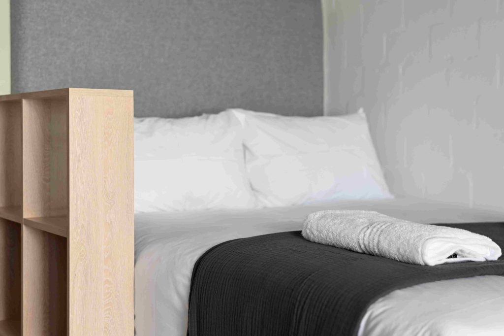 8b373ce3-3319-445b-a988-67b66fd2aae4-1