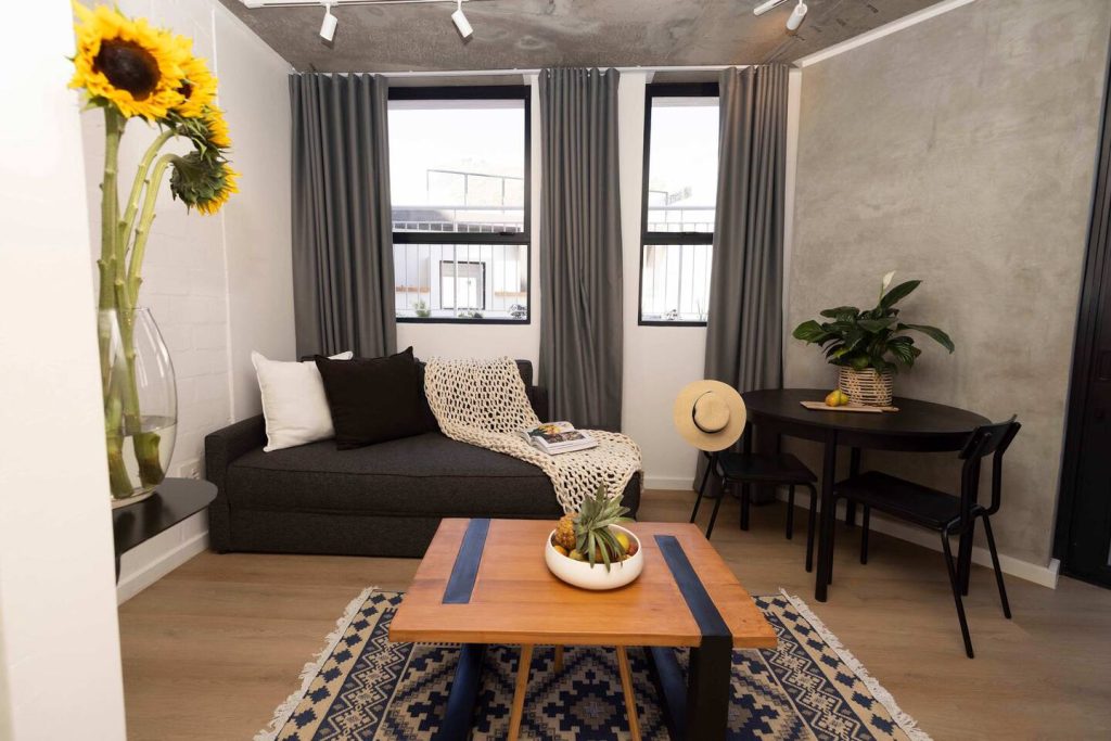 8f6196a6-2954-4161-9865-2baef58da510-1