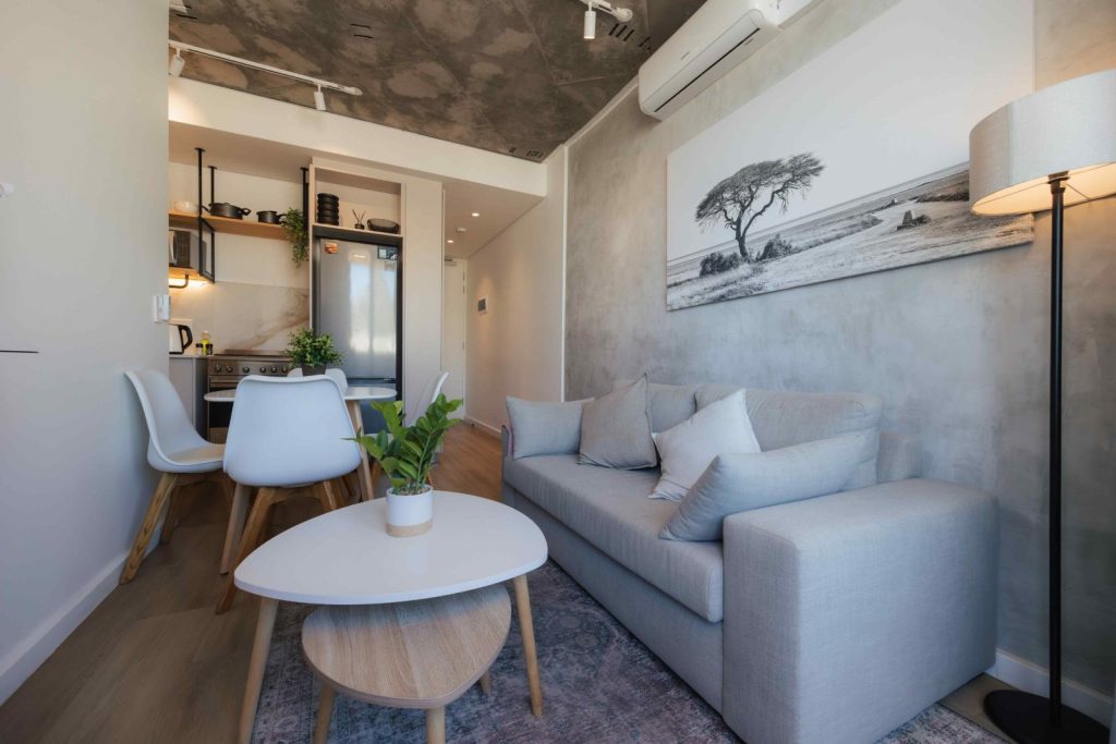 940623e9-a41c-441e-a30a-1159bbbc9098