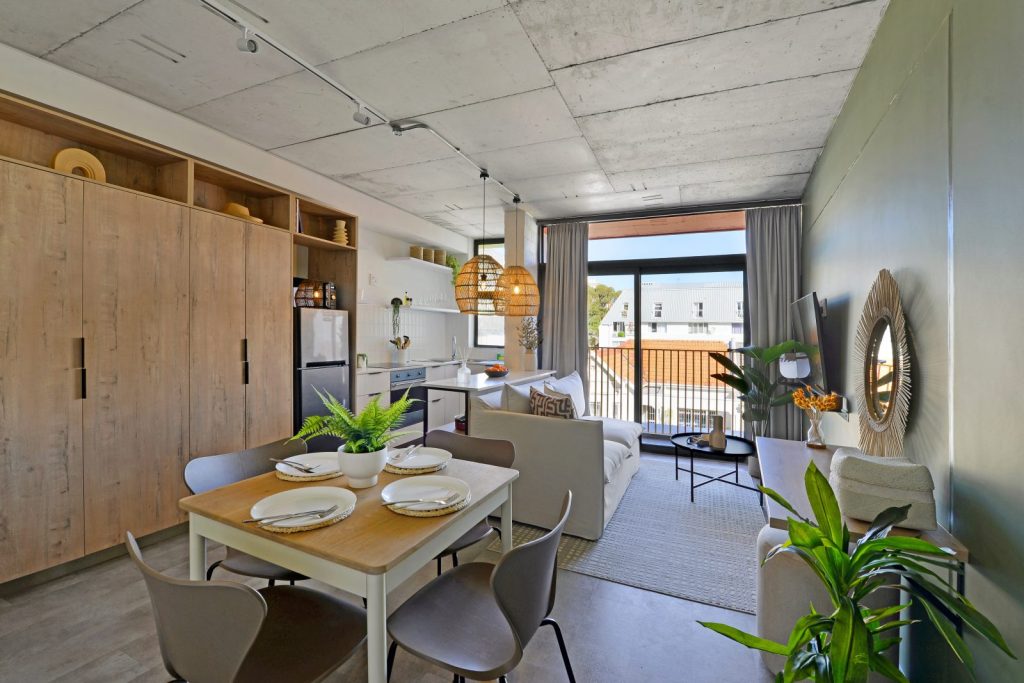 94aac36a-6248-46af-8ebe-046f7dfe86a9-1