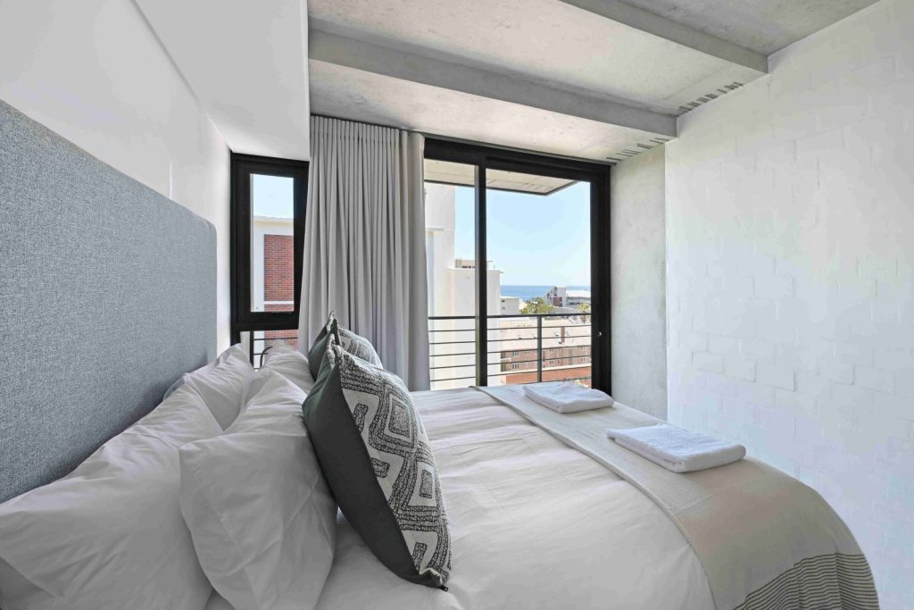 95b43e34-4601-4d32-ac6a-41fb61c4b818-1