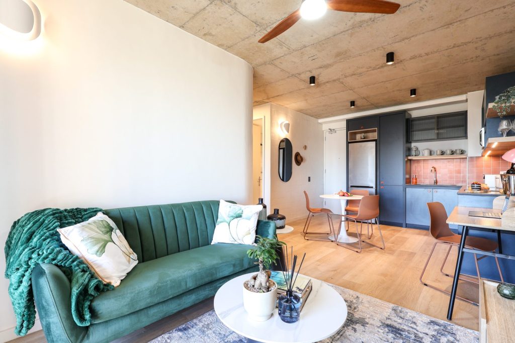 962a3725-9ca8-46b6-a558-c907bd1a79e6-1