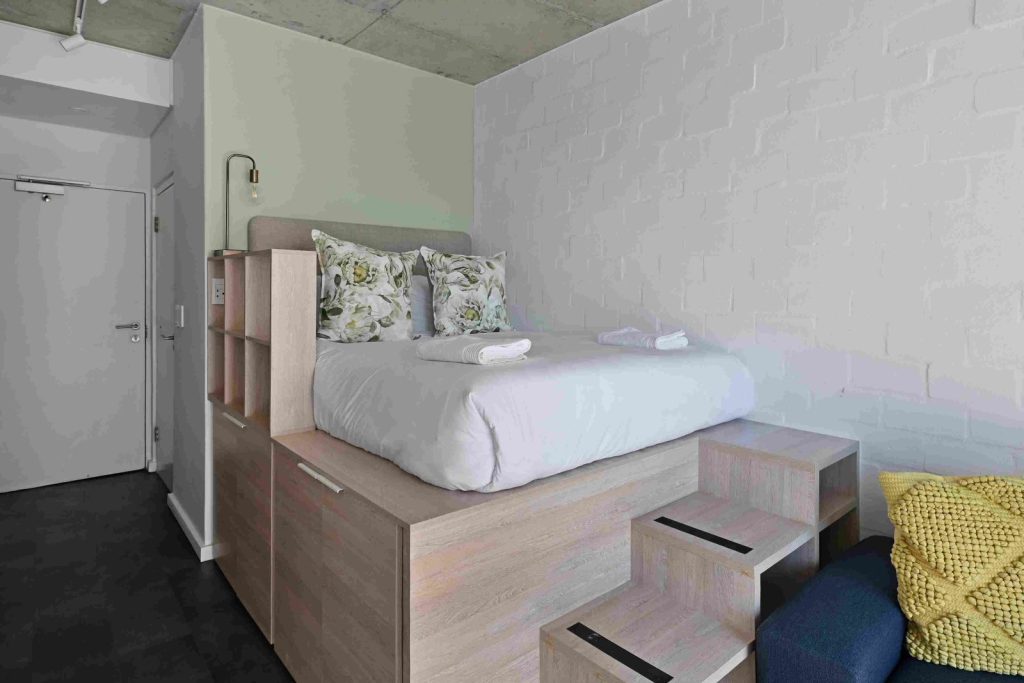 9abb6ada-6136-4eb7-b633-2f2ff980619a-1