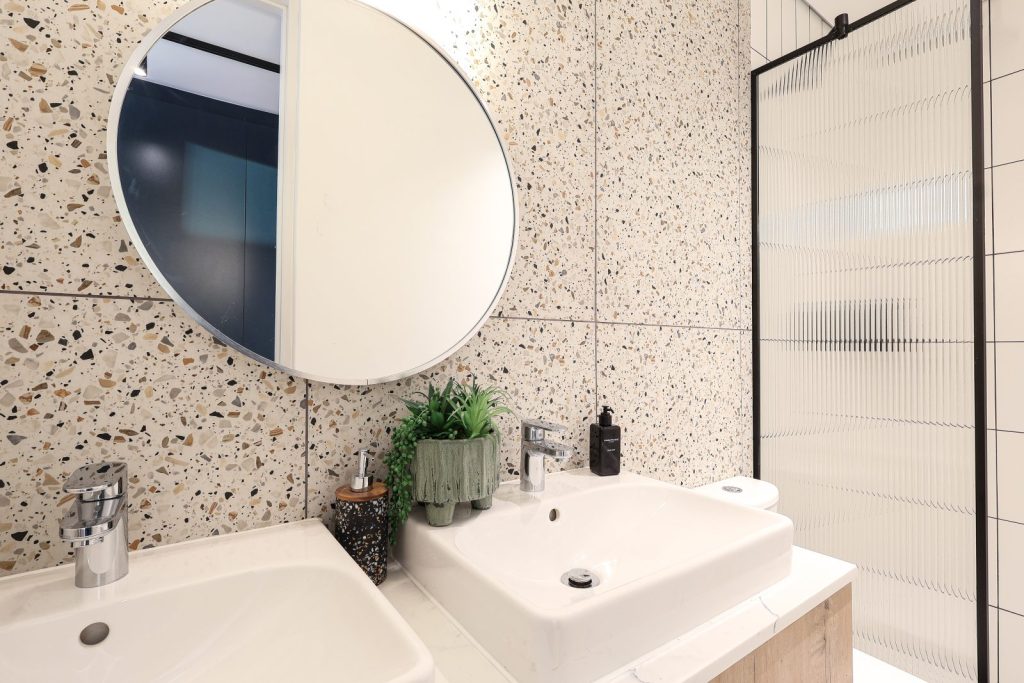 9c6e4a23-7d75-458d-8597-fbc28dbef1ab