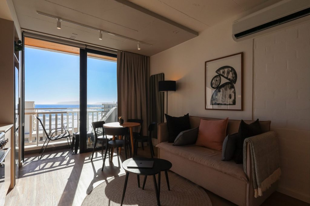 9e15becc-6b2e-4ab8-b3dd-bc5a651b9dee-1