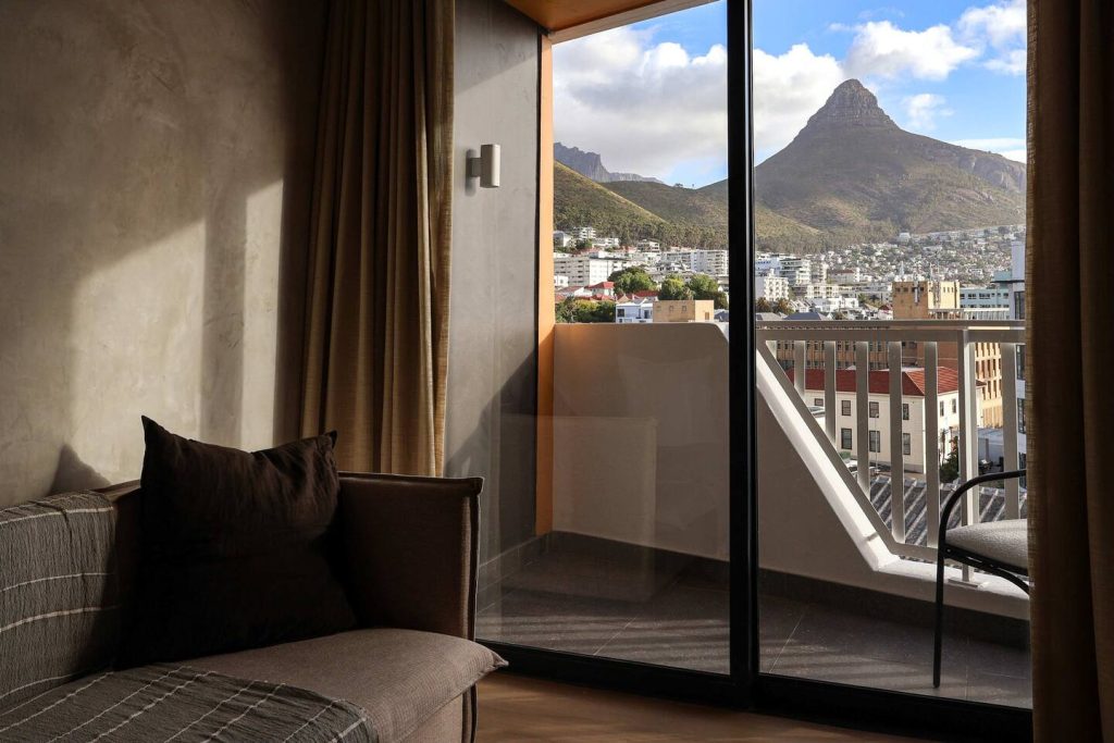 9fca480b-e02e-46b8-819a-cdfd9e61bace-1