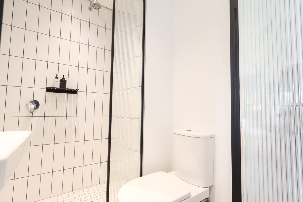 a90f8b32-0d2e-4a7b-af51-ca79bbeba866-1