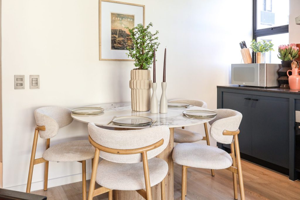 b0b9df43-bd98-4852-ac48-27ed6f3789c9-1