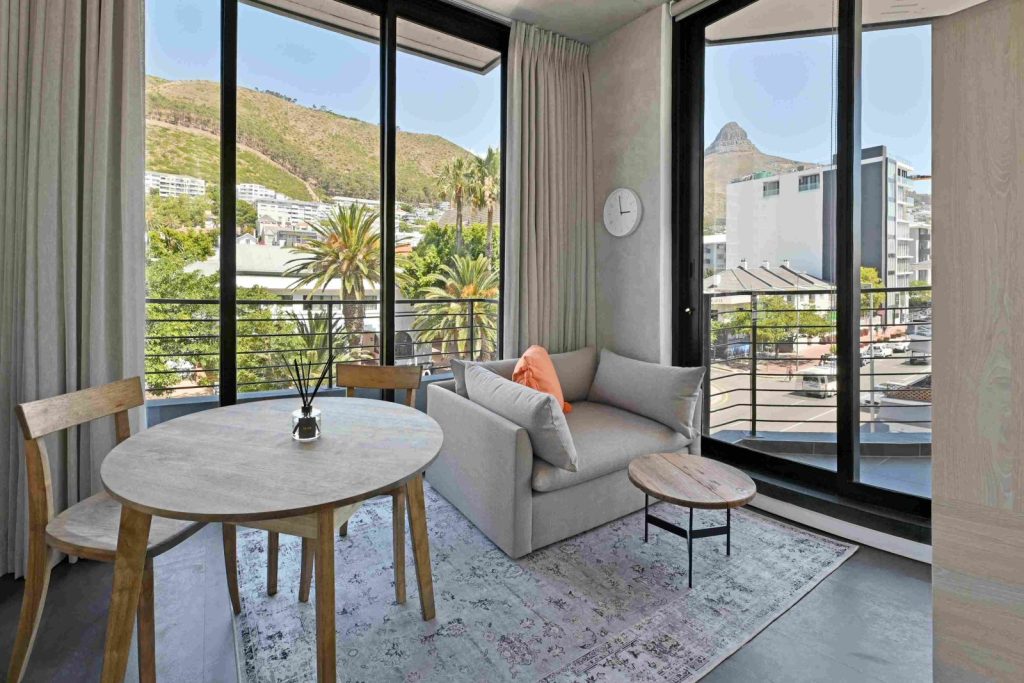 b0f337d7-0539-4c9a-bc50-6f33fdc2bacf-1