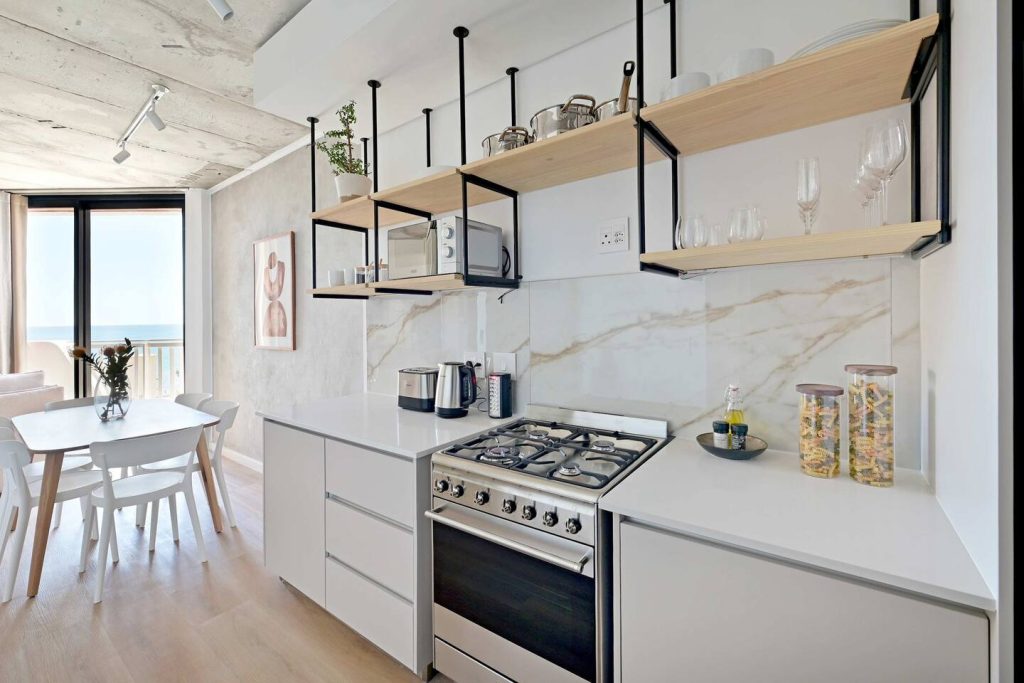 b660ee38-fe73-4554-bc5d-b02bbb35cfd3-1