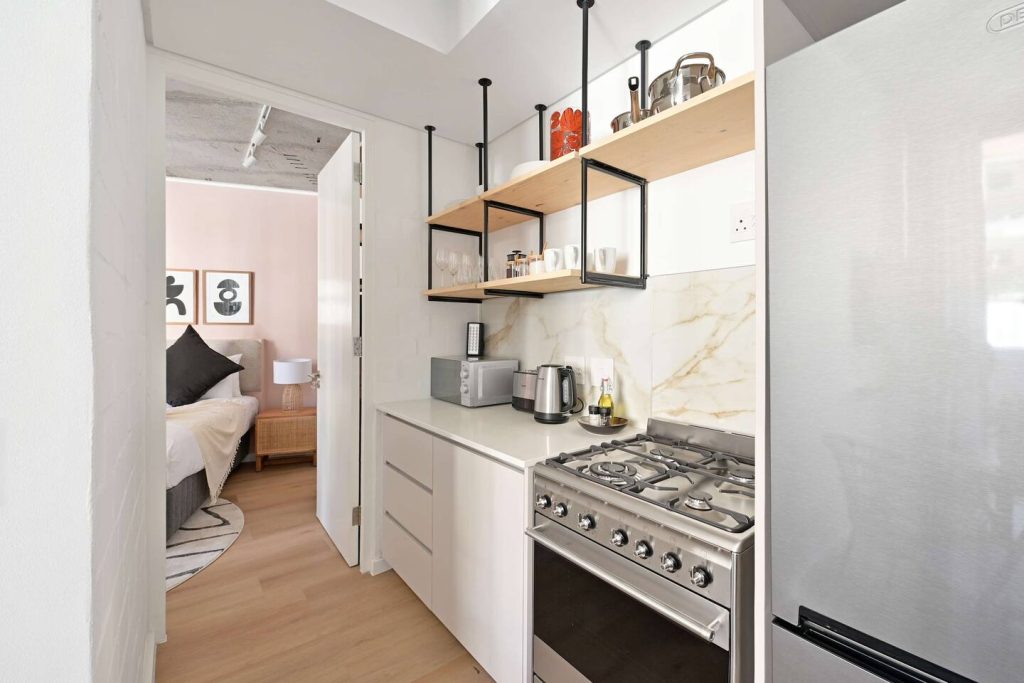 b83e755d-eef8-4ccb-9193-e5bfbadff9e2-1