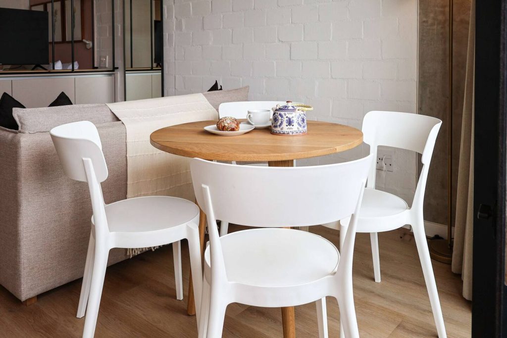 bb834f3f-f5c1-4ce0-8714-347695206a38-1