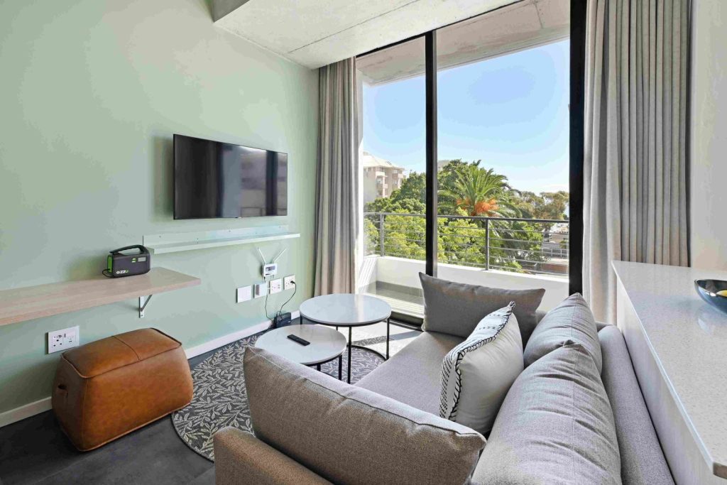 bbda8493-f10e-46a6-ac31-c32d7eaf9a16-1