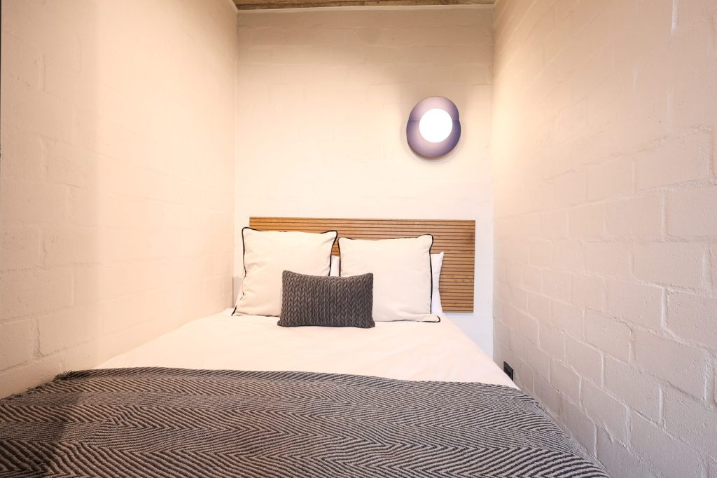 bd08b2fd-66c4-47b0-96f9-8c9b2b764ebe-1