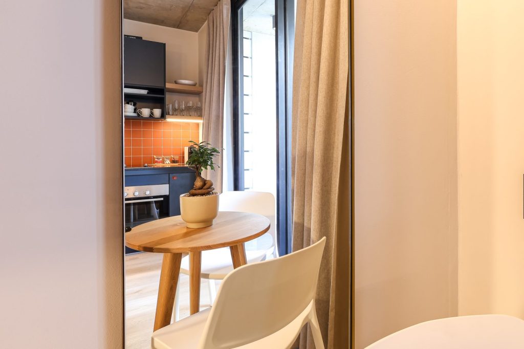 c22dbc6c-2413-4fd4-b5a5-a4092f856c4b-1