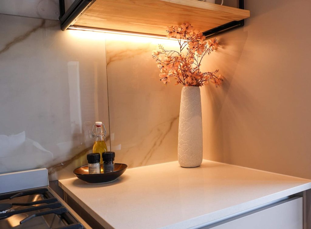 c61f9f11-5188-42ed-9821-09e802c418bb-1