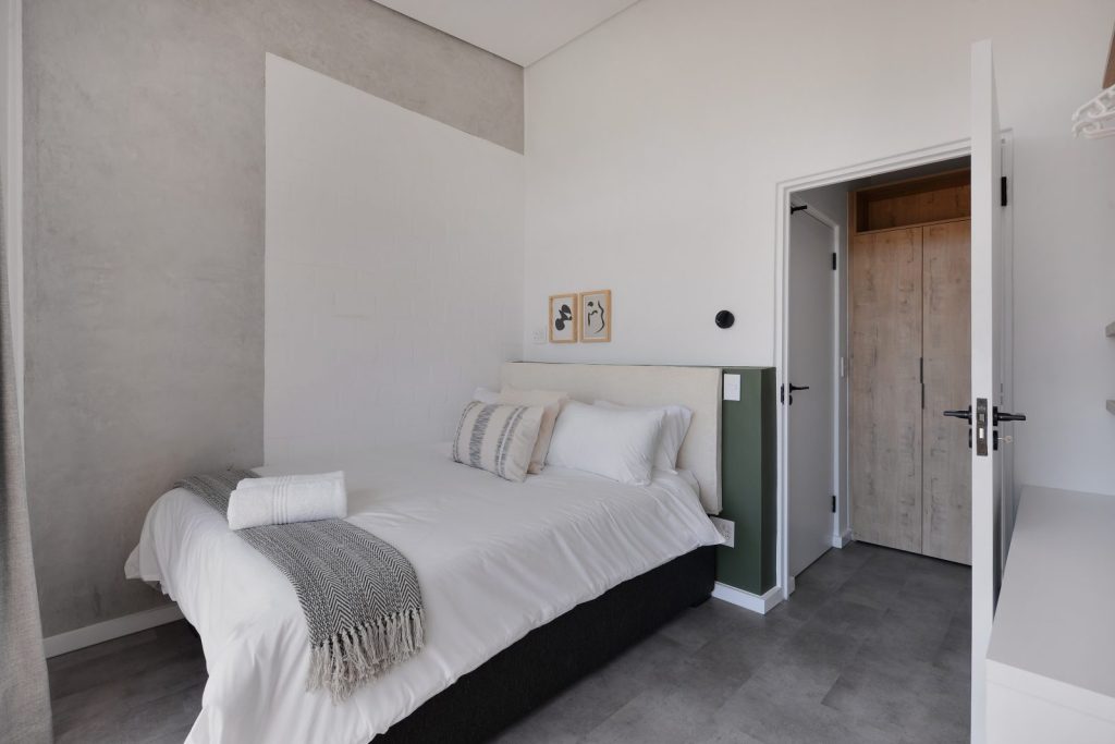 ca0aaddb-d91f-4c0a-a668-462f41426d47-1