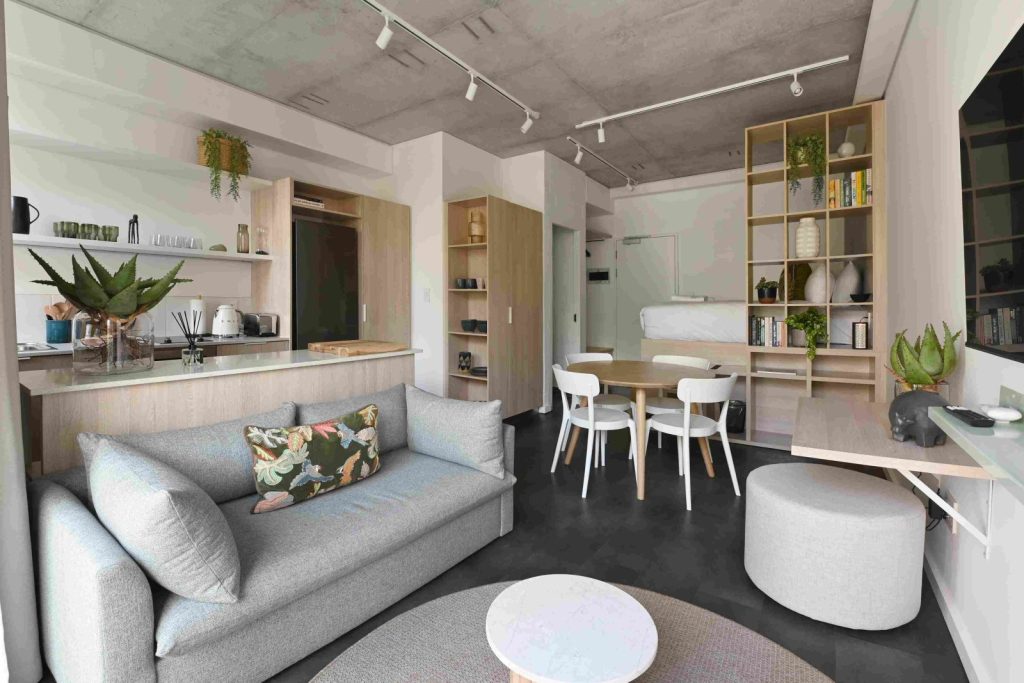 caaed127-848a-41fa-8060-8f121faeed5b-1