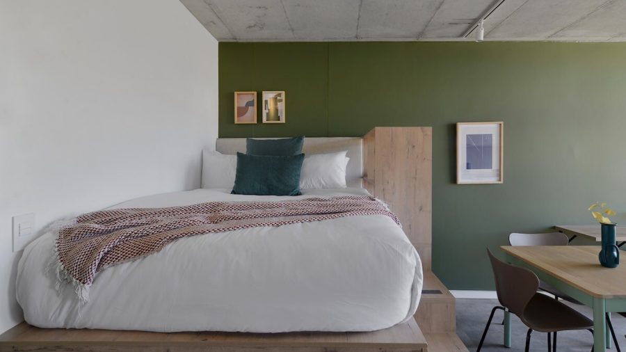 Comfortable Queen Bed