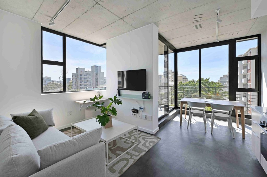 ce67dfe4-ba61-468b-a062-da551ef4d06e-1