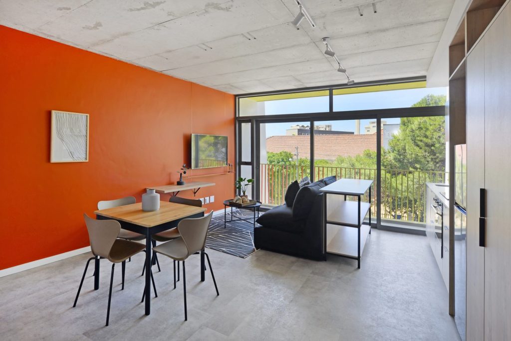 cf26b811-a656-451c-851d-ac469cecf221-1