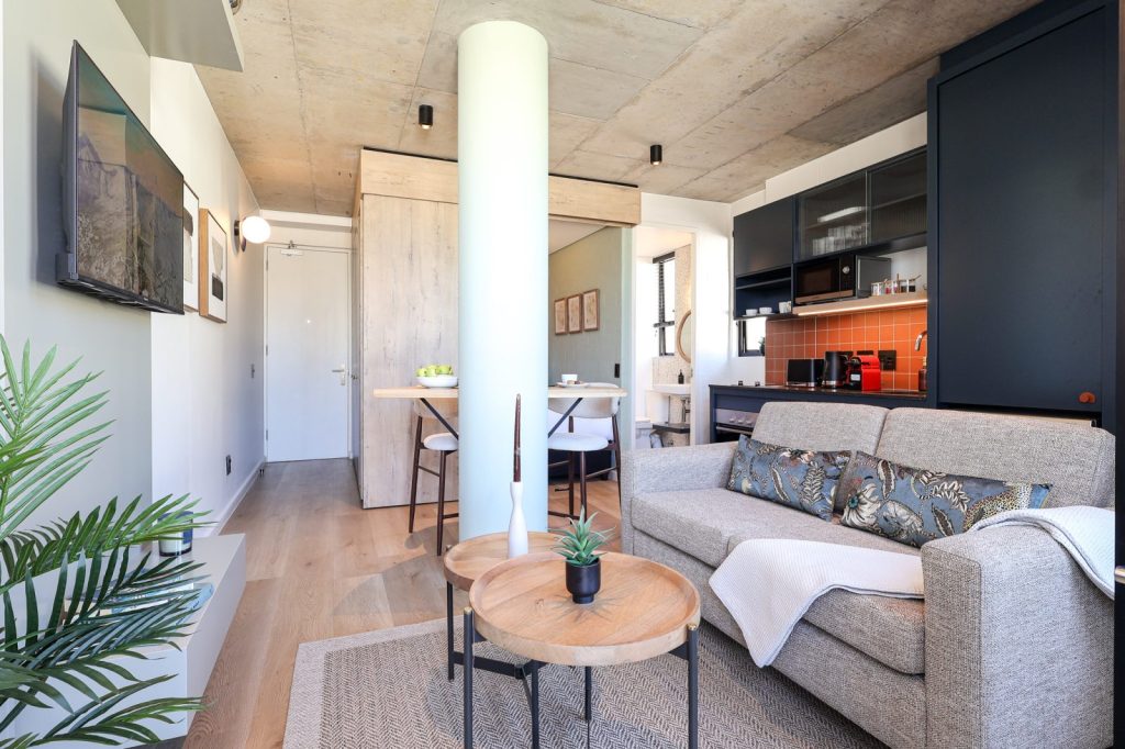 cfc99c29-604e-4e6b-843e-59a7942c65fa-1