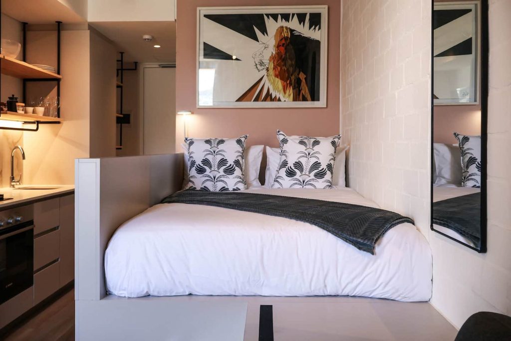 d3b59220-086f-42b8-b2dc-09504ad96ccd-1