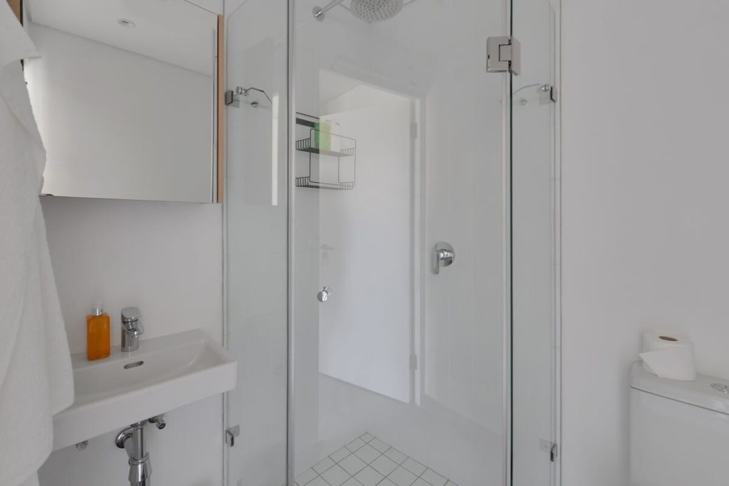 d6faf911-75e5-49df-9a45-47b66256a284-1