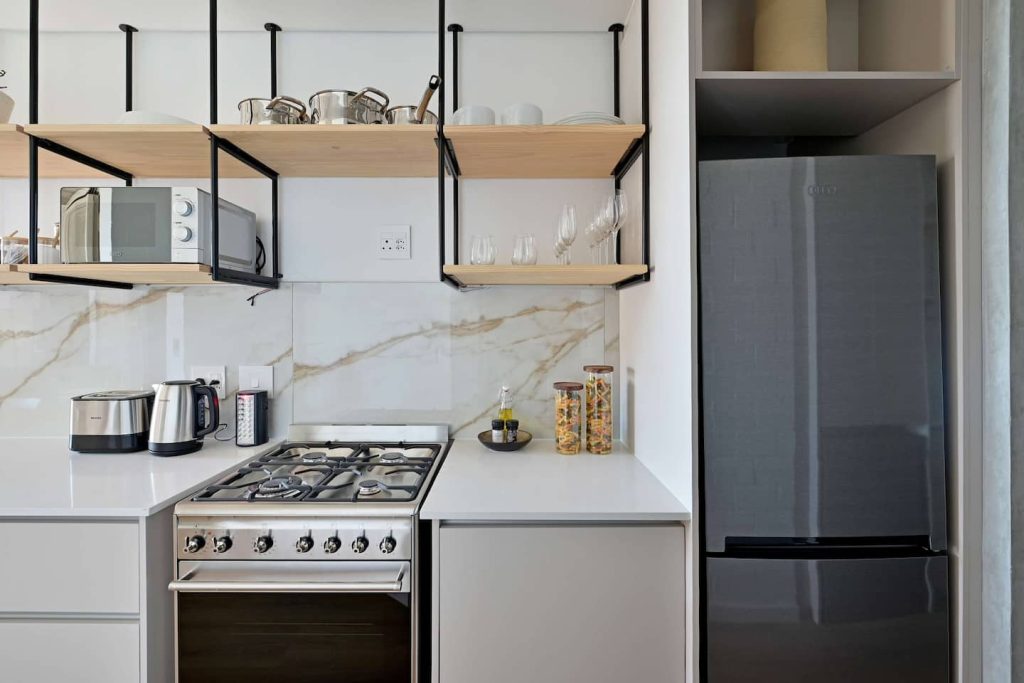 d99e5609-e223-4e47-a3fb-8a4e20a9c2ce-1