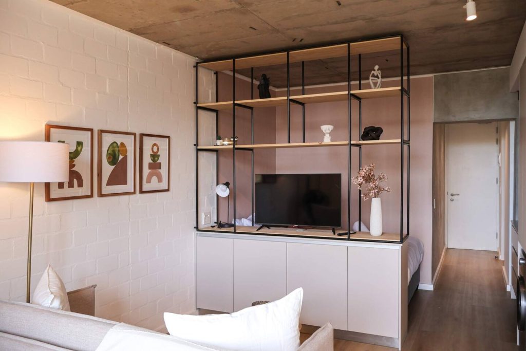 da0b8eff-4ff7-425c-8d2f-08c67fa2c406-1