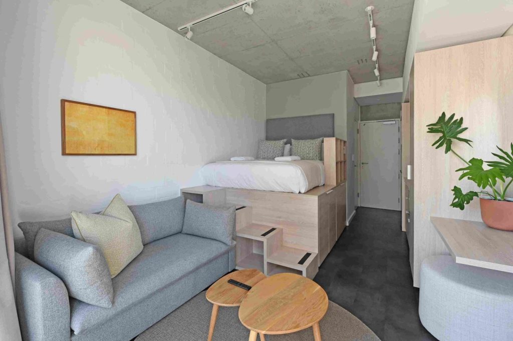 db91a078-beb6-49ac-bc7d-841f06789005-1