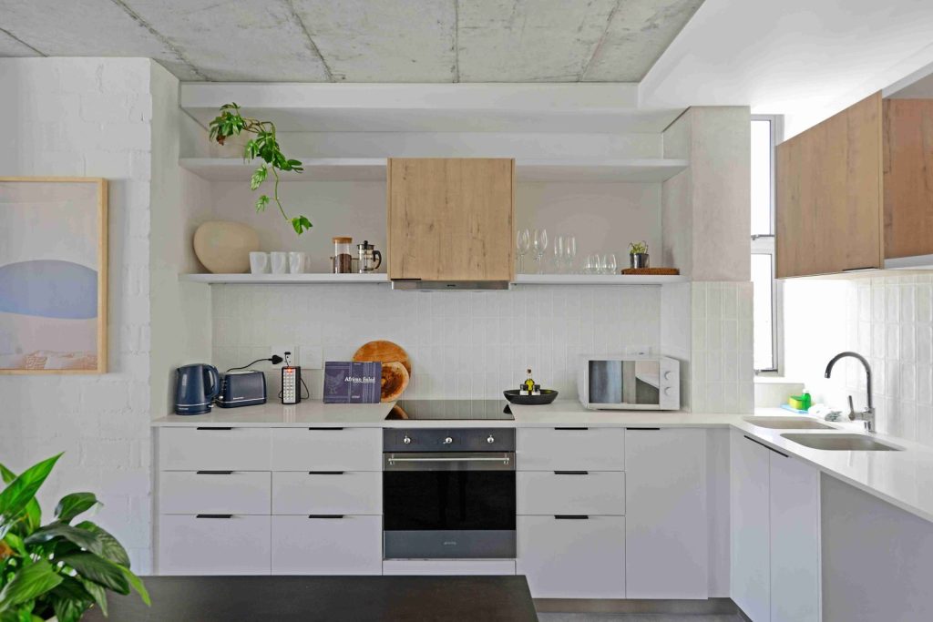 dcbcc422-db21-422d-804b-6030c361a395-1