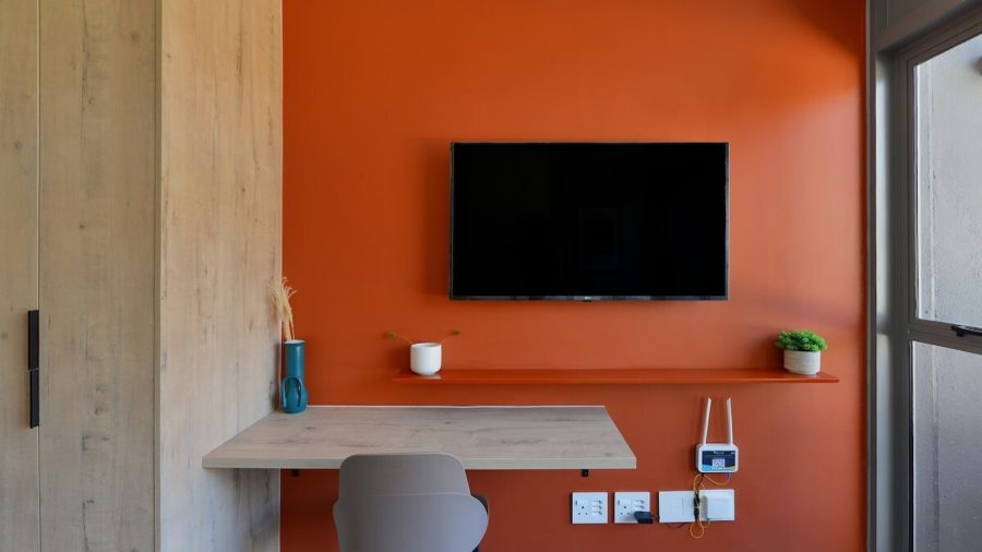 Desk and a SMART TV