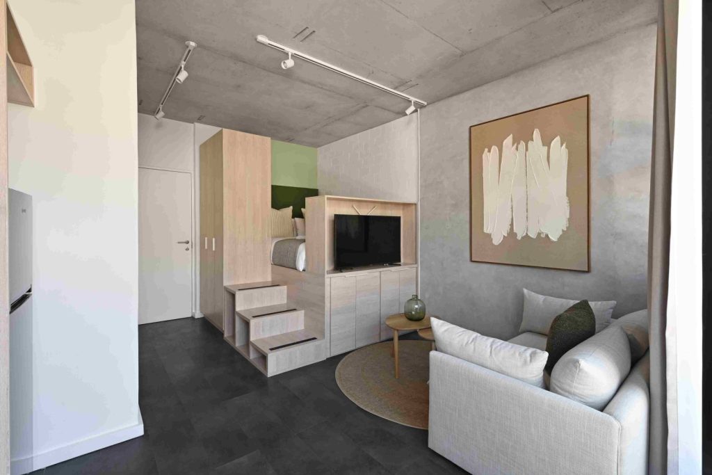 e47b6366-a48a-4f93-8785-c640da441f79-1