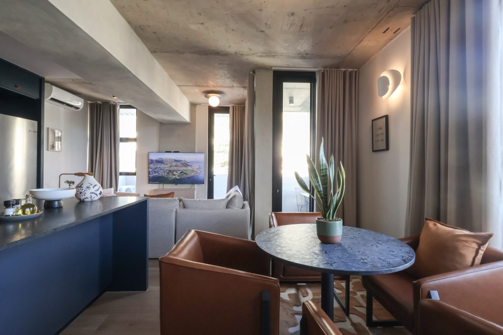 f4076ae8-af88-45d1-a4db-7ce4b4833d89