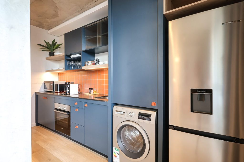 f784ad13-1196-4fe1-9ce2-7038344cb3c6-1