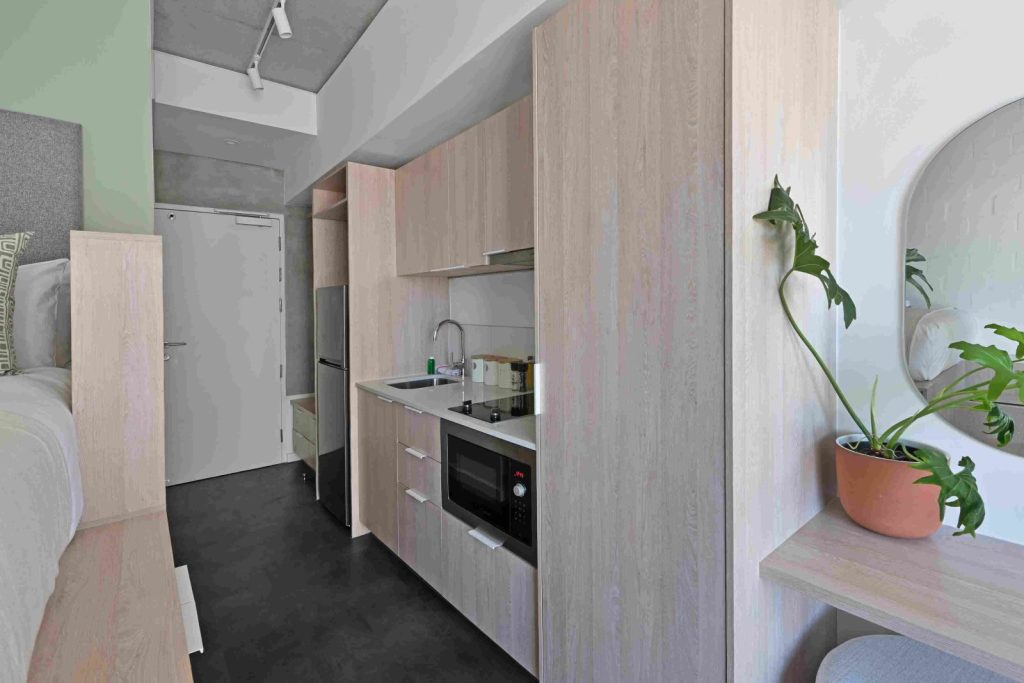 fb05e1a8-7c6e-4ff3-aeee-d2c55aa0d444-1