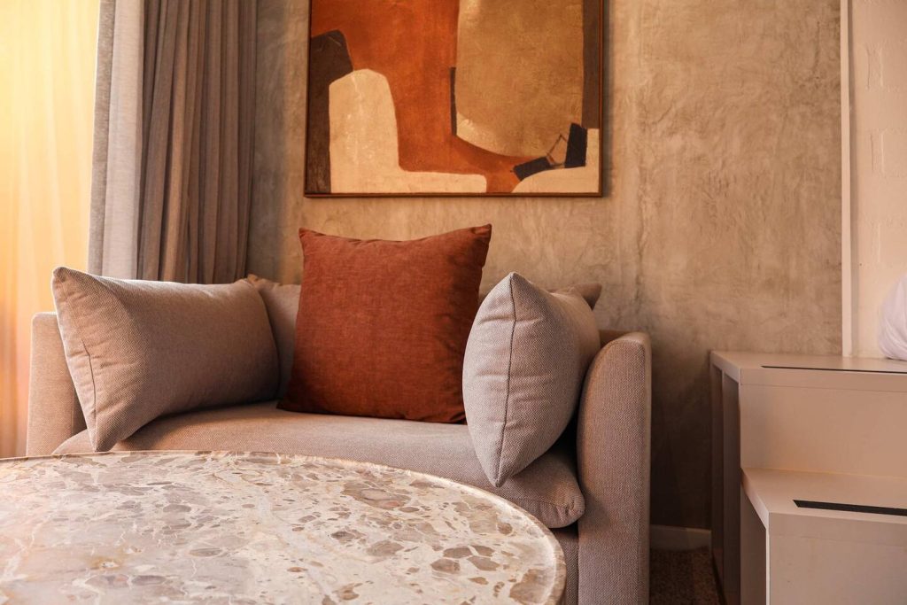 fc9b145e-75d8-46e6-9903-d23d0c1fa908-1