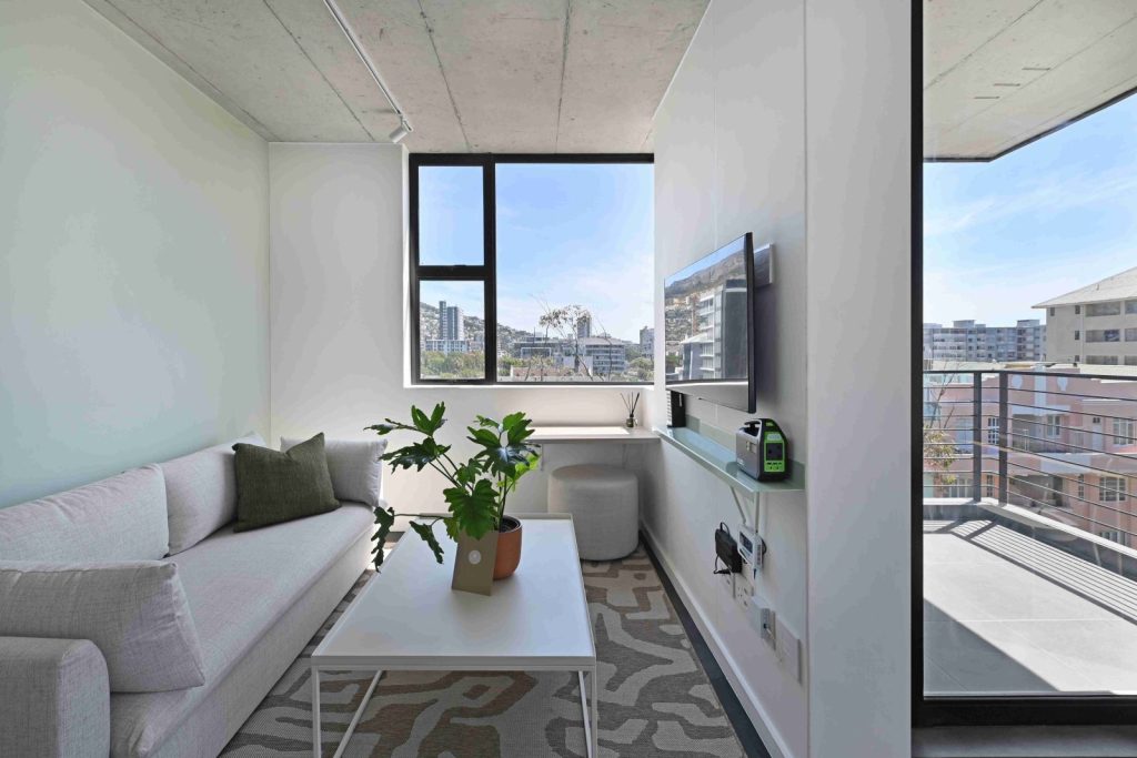 fde6e140-260d-49fc-b345-e3bb759d7a72-1