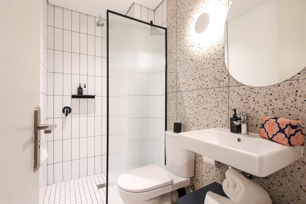 ff0cbf53-3706-4df1-b27d-5b7c6b83f101