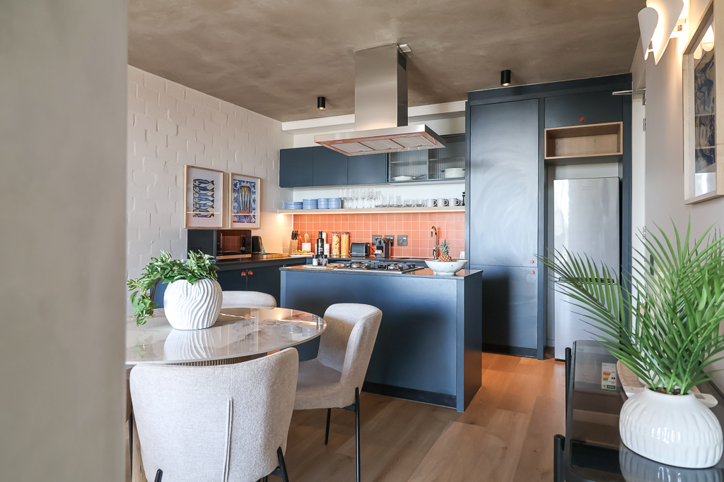 cbf01425-63fa-4ee3-9c70-36c54ff63750