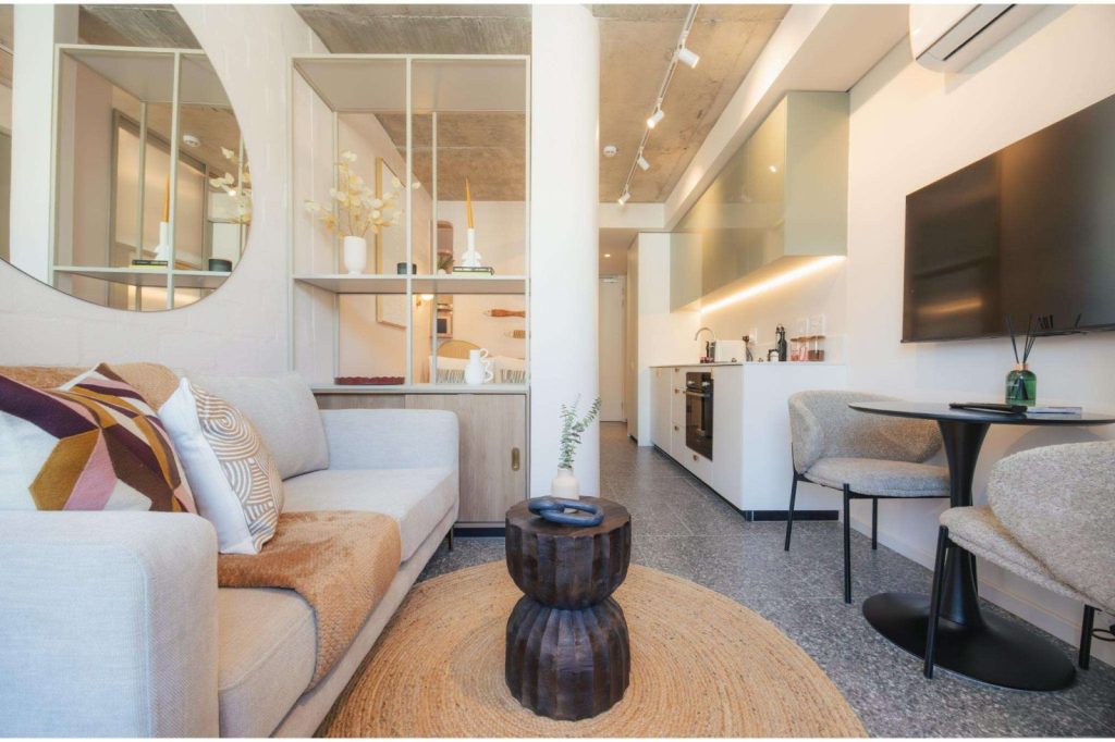 0a70c21a-9ff9-4a23-a438-40fa7380b4ec