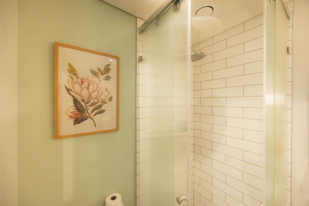 0dbecd79-5ab4-4f9b-8ae8-6d9677484b50