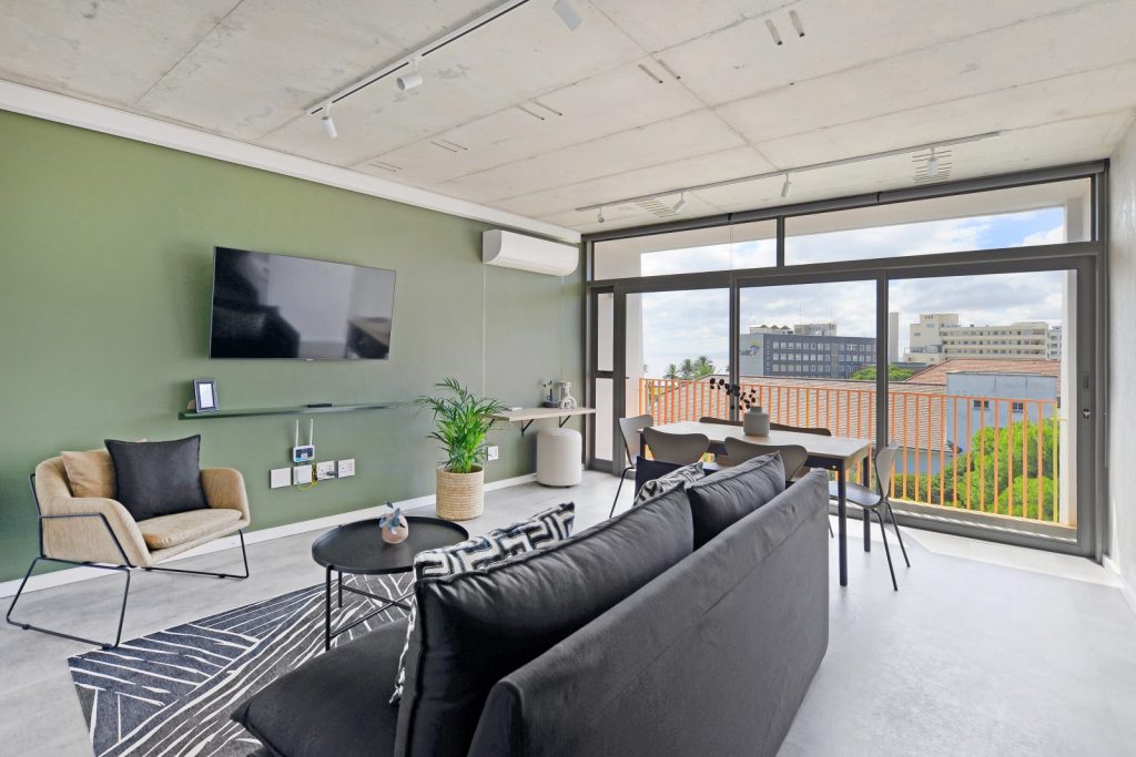 2d05ad59-a743-4c1f-a6de-41cfc32732fb