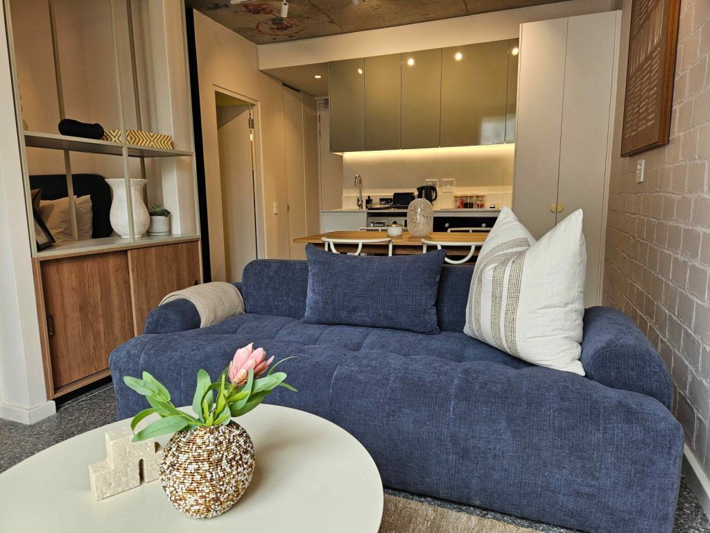 30299e76-14a2-4975-a584-94522e7da8c6