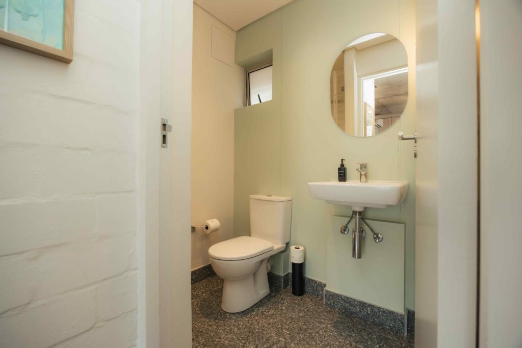 32adf5b9-1301-4edc-a47e-7f2a29de48d7