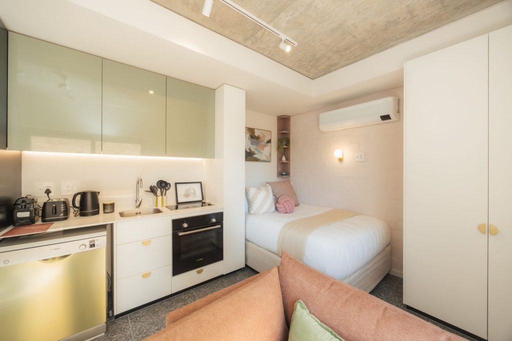 4df56c0b-b3aa-4aca-9911-8fc4a3f8da9a